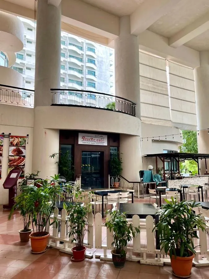 Seaview Deluxe Rainbow Paradise Tg Bungah 6Pax Tanjung Bungah  Apartahotel Tanjung Bungah (Penang)