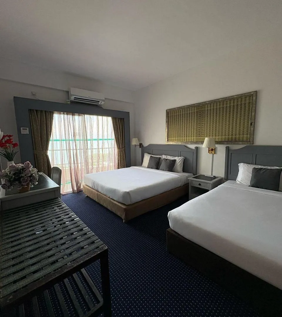 Seaview Deluxe Rainbow Paradise Tg Bungah 6Pax Tanjung Bungah  Apartahotel Tanjung Bungah (Penang)